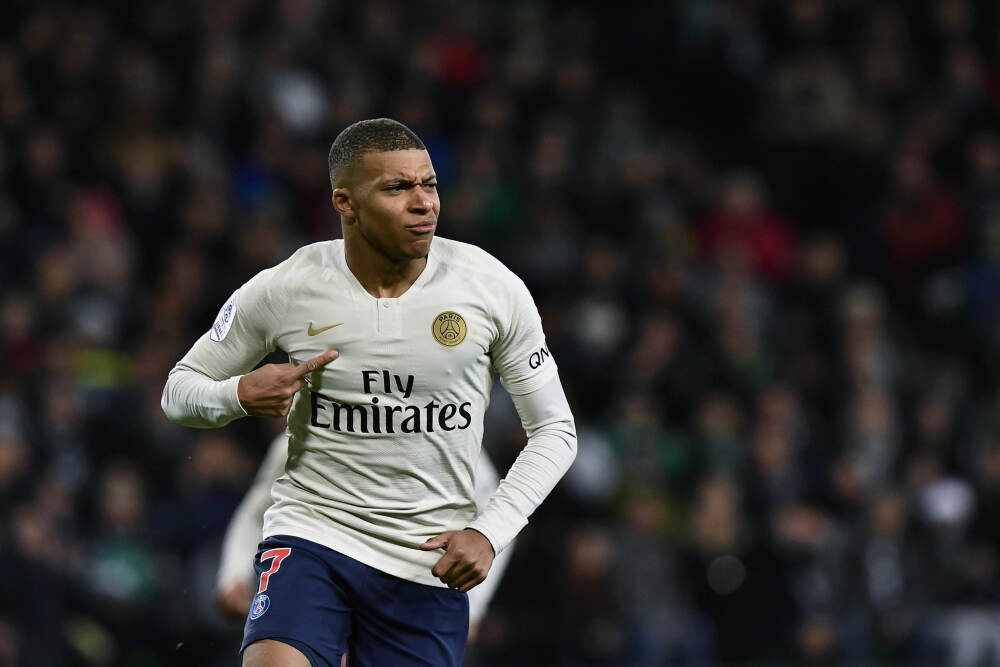 中国技术再攀高峰! 中科大官宣好消息, 芯片竟能自我生长?